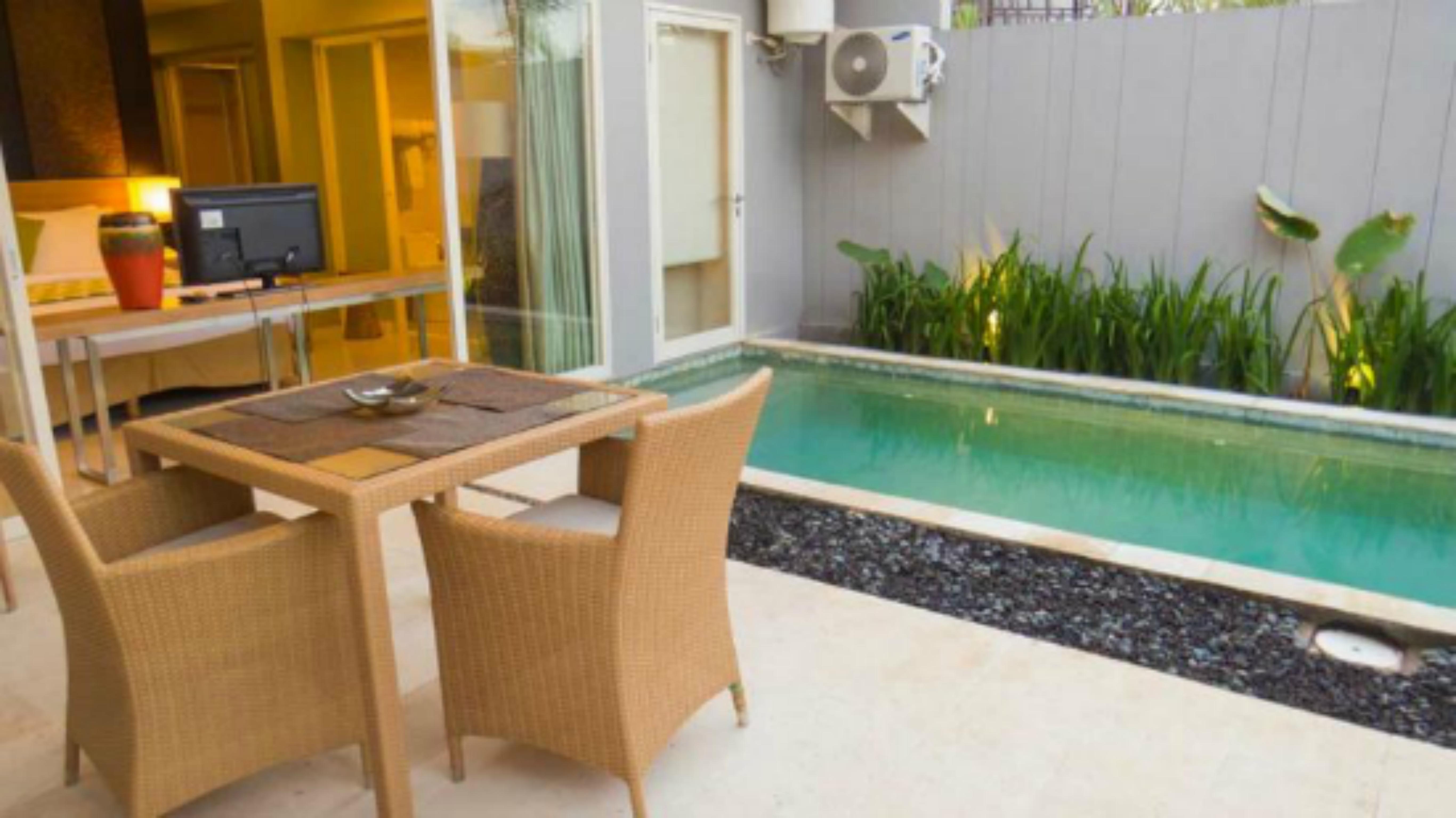 Garden Bay View Villa นูซาดูอา ภายนอก รูปภาพ