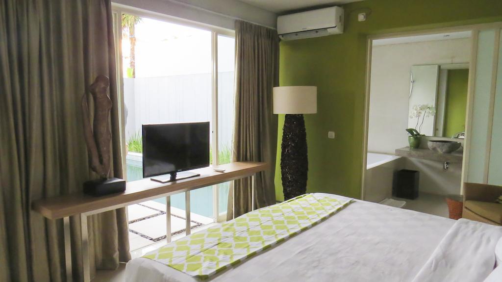 Garden Bay View Villa นูซาดูอา ภายนอก รูปภาพ