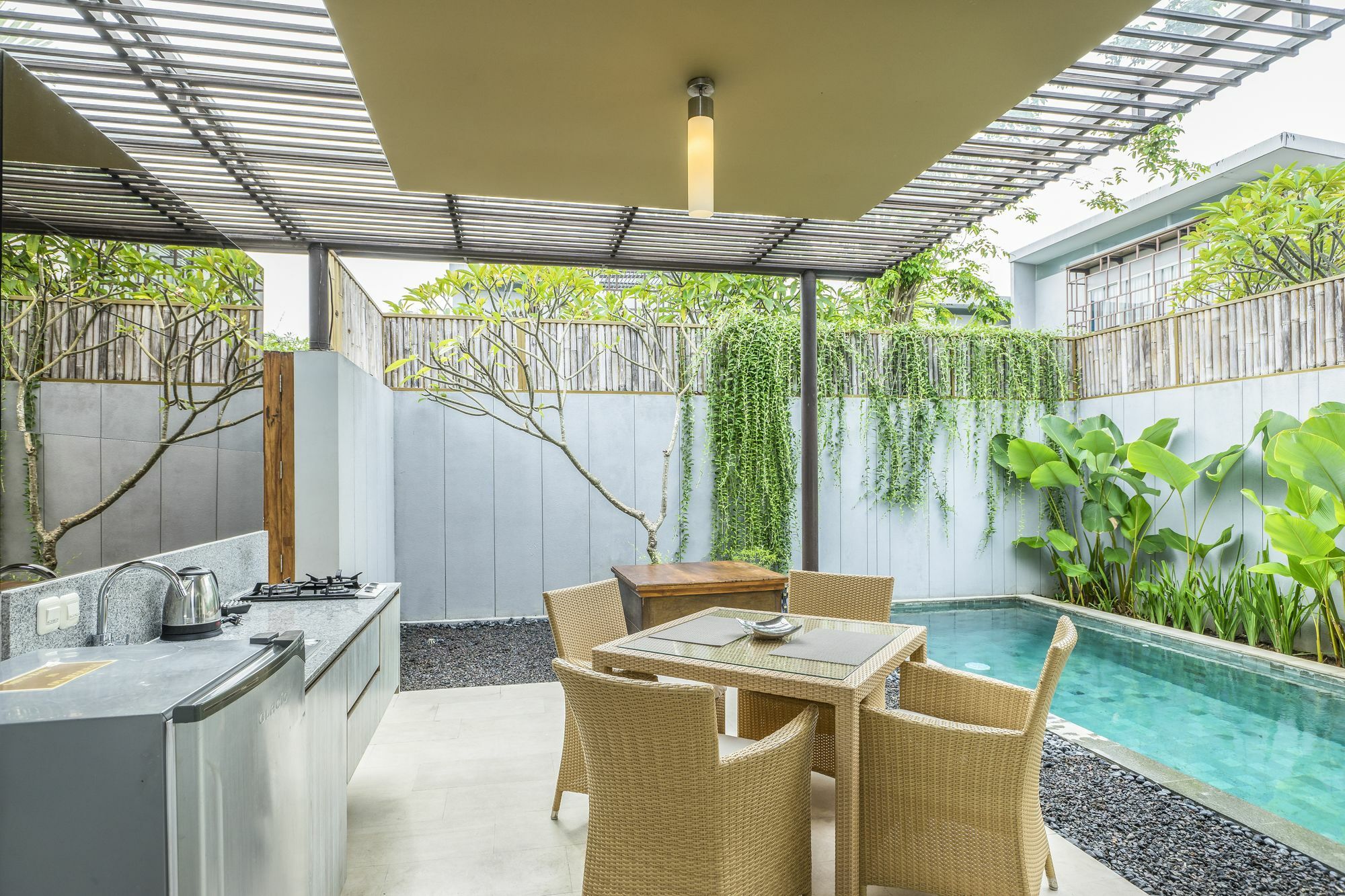 Garden Bay View Villa นูซาดูอา ภายนอก รูปภาพ