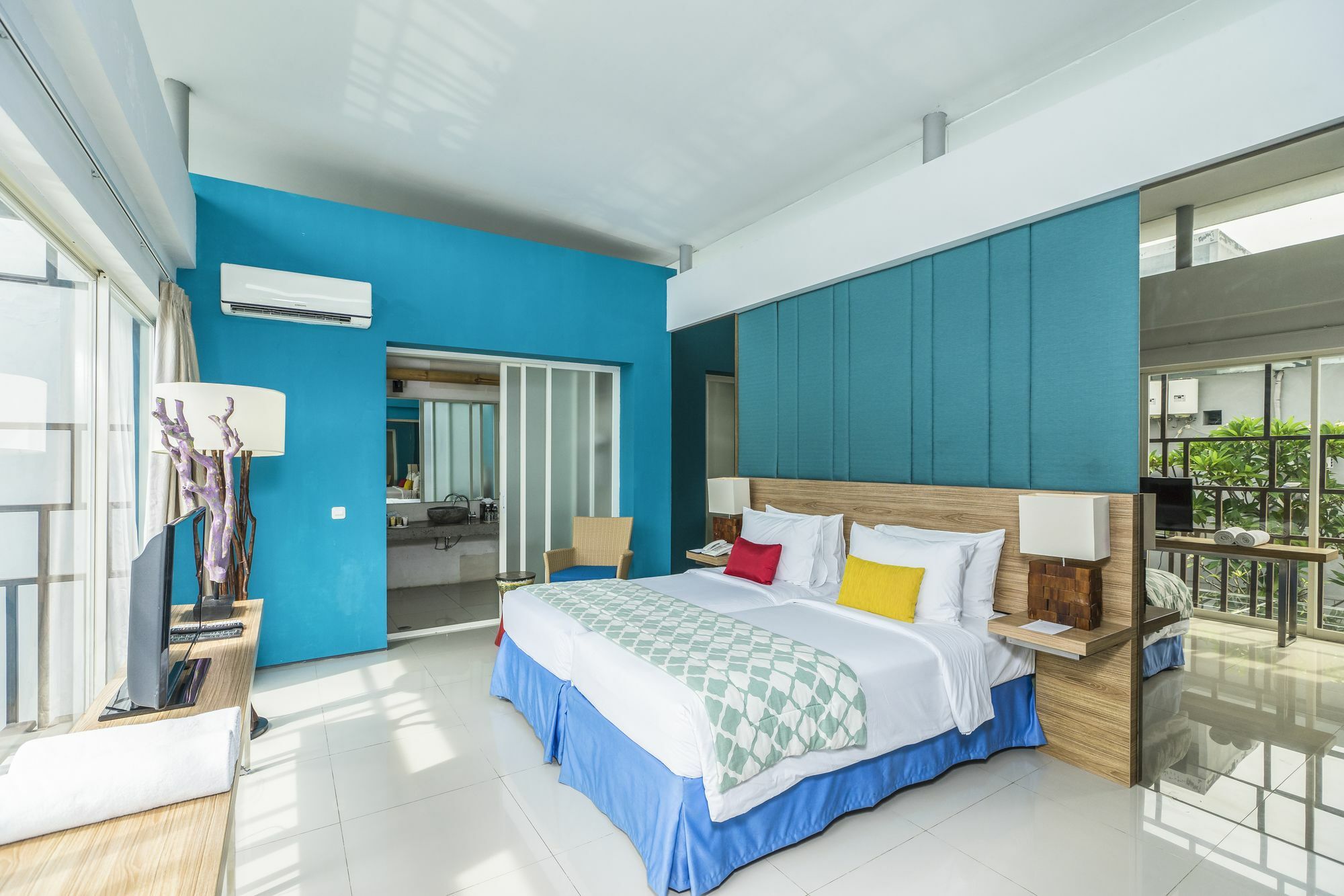 Garden Bay View Villa นูซาดูอา ภายนอก รูปภาพ
